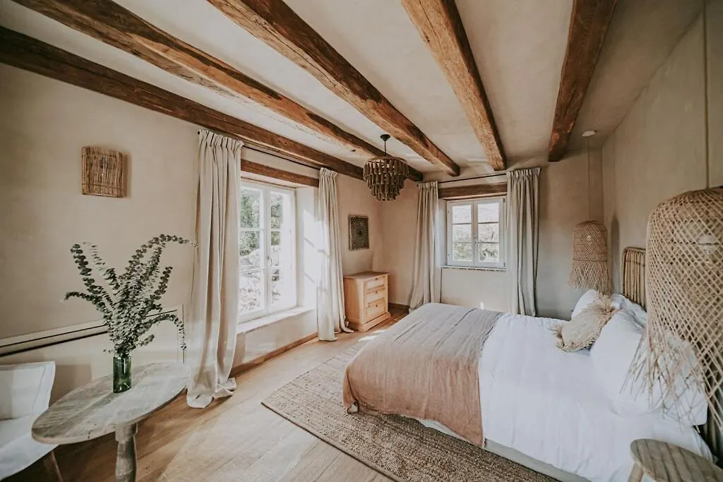 Luxury Estate With 6 Hectares Land Near Hilltop Town Motovun Kaldir 0*,